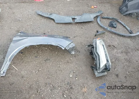 2019 Honda Pilot Touring z USA, uszkodzony, nr VIN 5FNYF6H60KB033713